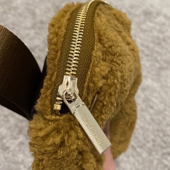 COPY - Everywhere Fleece Belt Bag By Lululemon - Picture 11 of 12